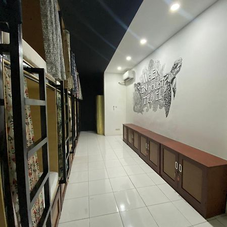 Innbox Hostel Sorong Esterno foto