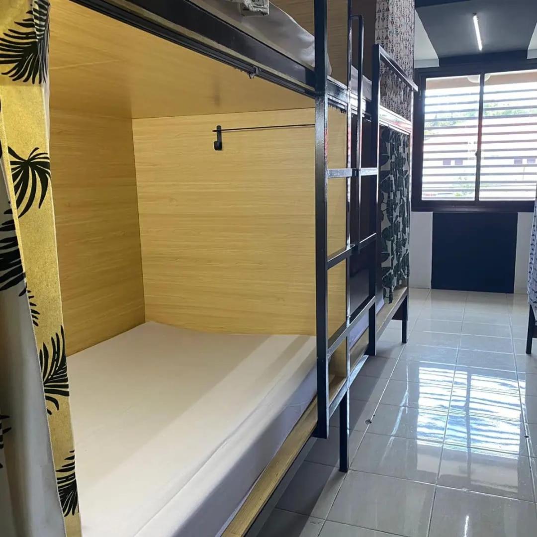 Innbox Hostel Sorong Esterno foto