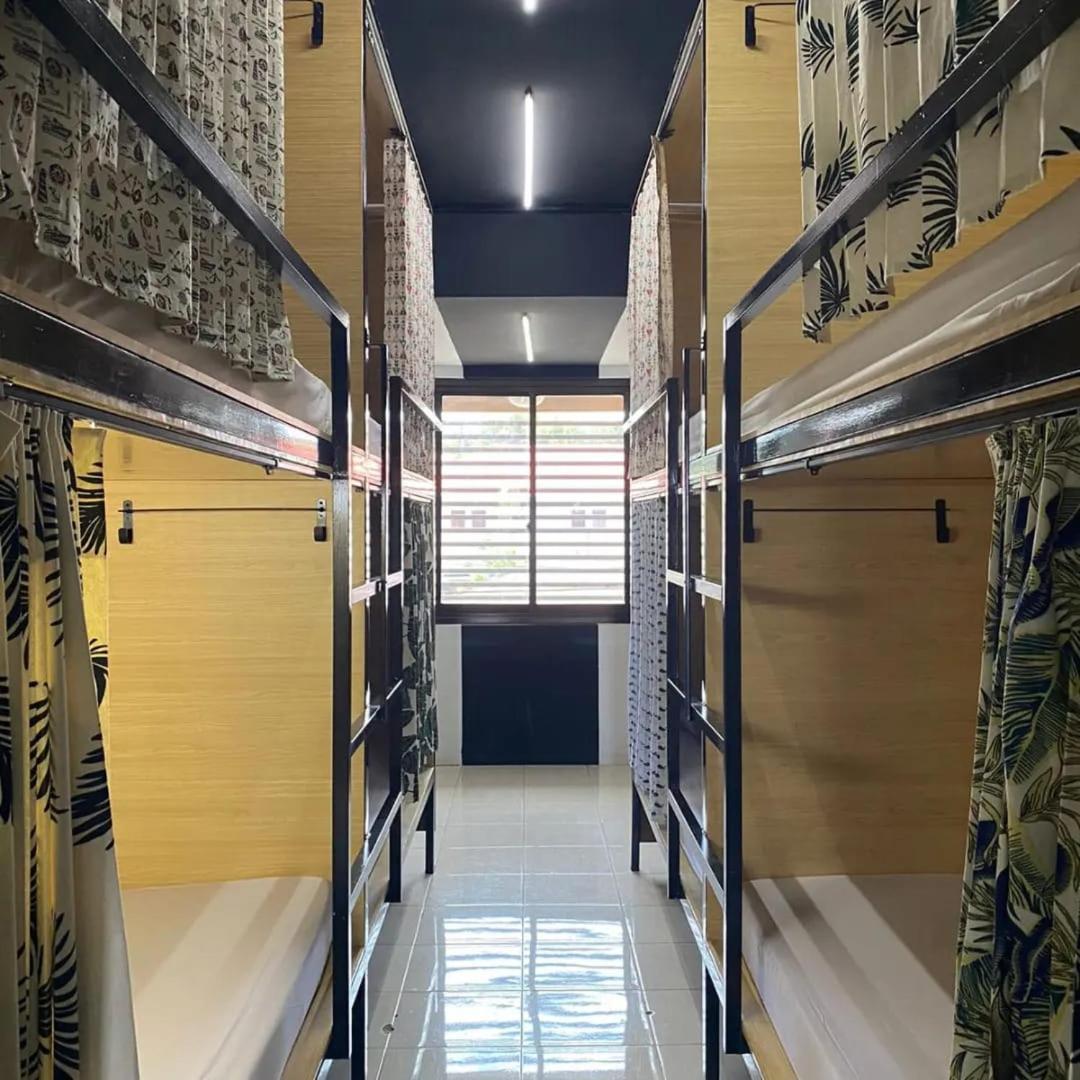 Innbox Hostel Sorong Esterno foto